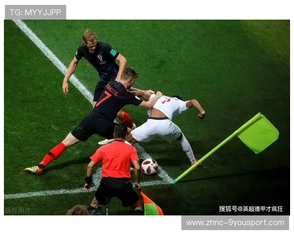 裁判争议判罚点燃舆论，规则透明性受检验