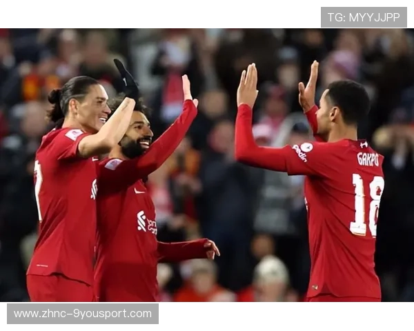 利物浦加克波中场抢断后迅速发动致命反击：速度与技艺的极致演绎